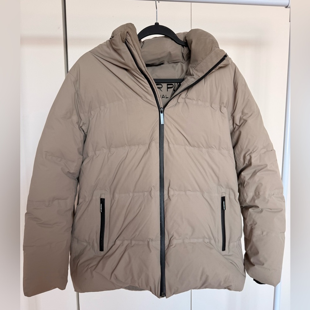 Aritzia Super Puff 2O Rainstop Jacket in Taupe